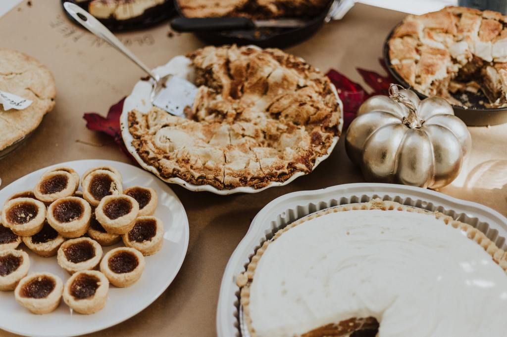 Pumpkin pie or apple? Consumers share their Thanksgiving “this or that”